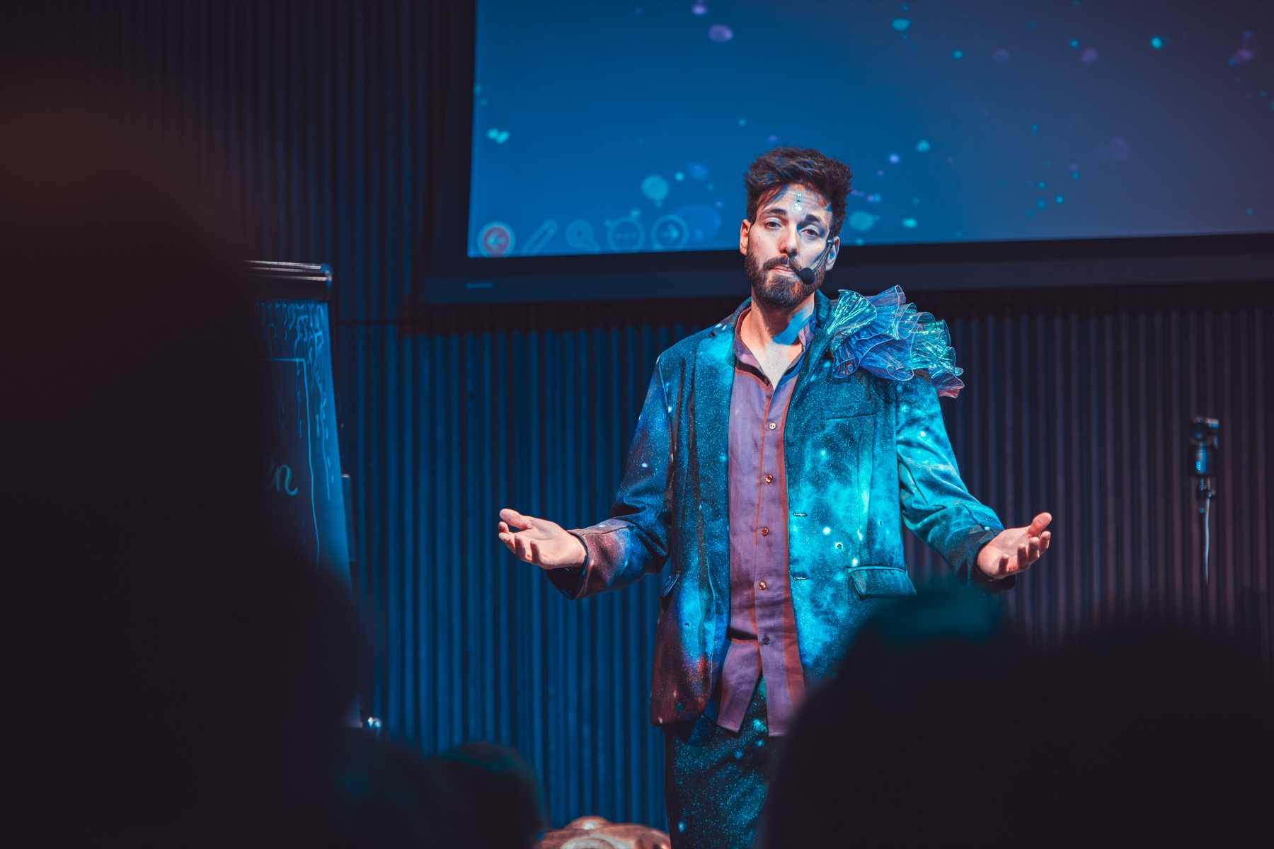 Jonas Schiffmann auf der Bühne bei Magic Flow